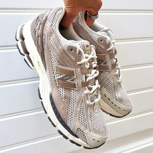 NEWBALANCE 1906 SNEAKERS